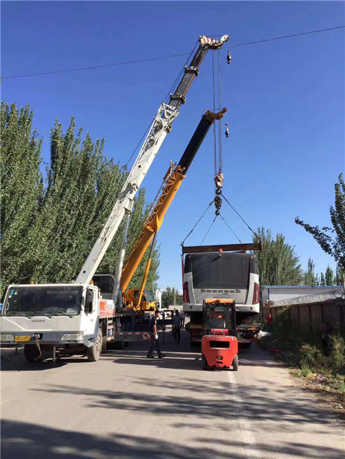 莲花县港口集装箱搬运案例